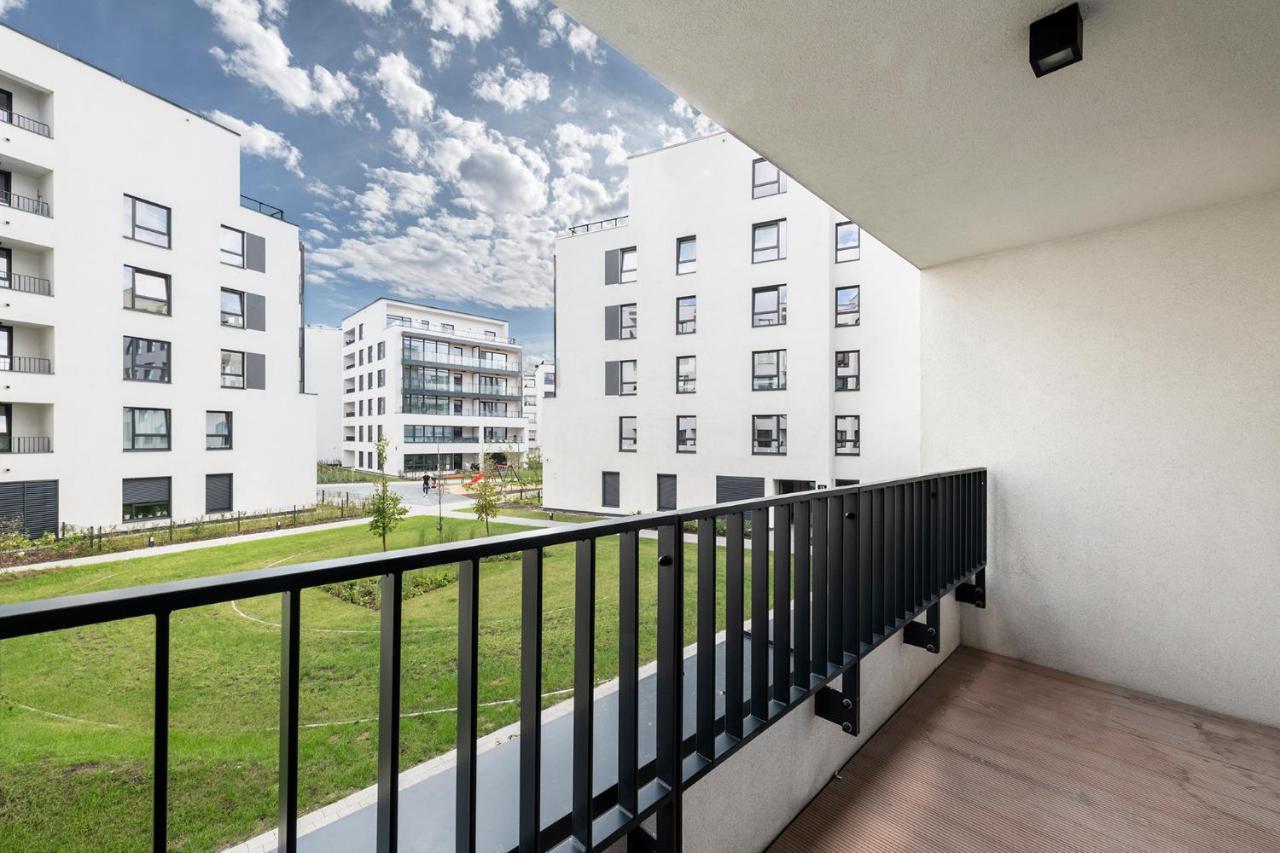 Warsaw - Aparts Wlochy Exterior photo